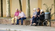 León es la séptima capital de provincia más envejecida de España