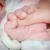 Nacimiento bebé | El Ayuntamiento de Astorga destina 15.000 euros a ayudas para nuevos nacimientos y adopciones