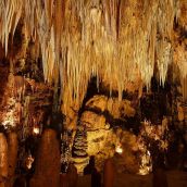 El presidente de la Diputación de León pide a la UNESCO que declare el 6 de junio como jornada Mundial de las Cuevas y del Mundo Subterráneo