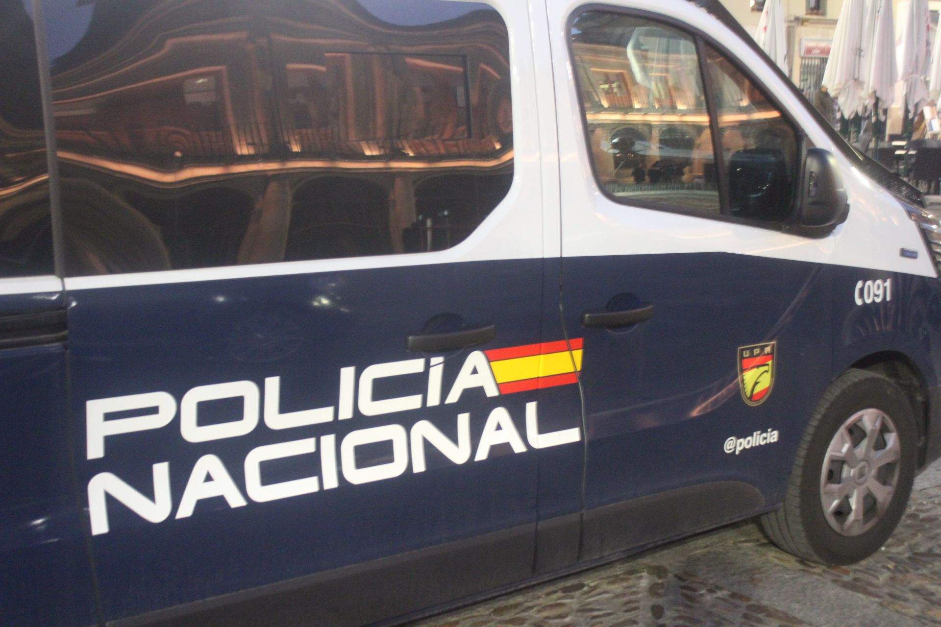 Furgón de la policía nacional | Una agresión y 6 peleas despiden el año en la provincia de León Furgón de la policía nacional | Una agresión y 6 peleas despiden el año en la provincia de León