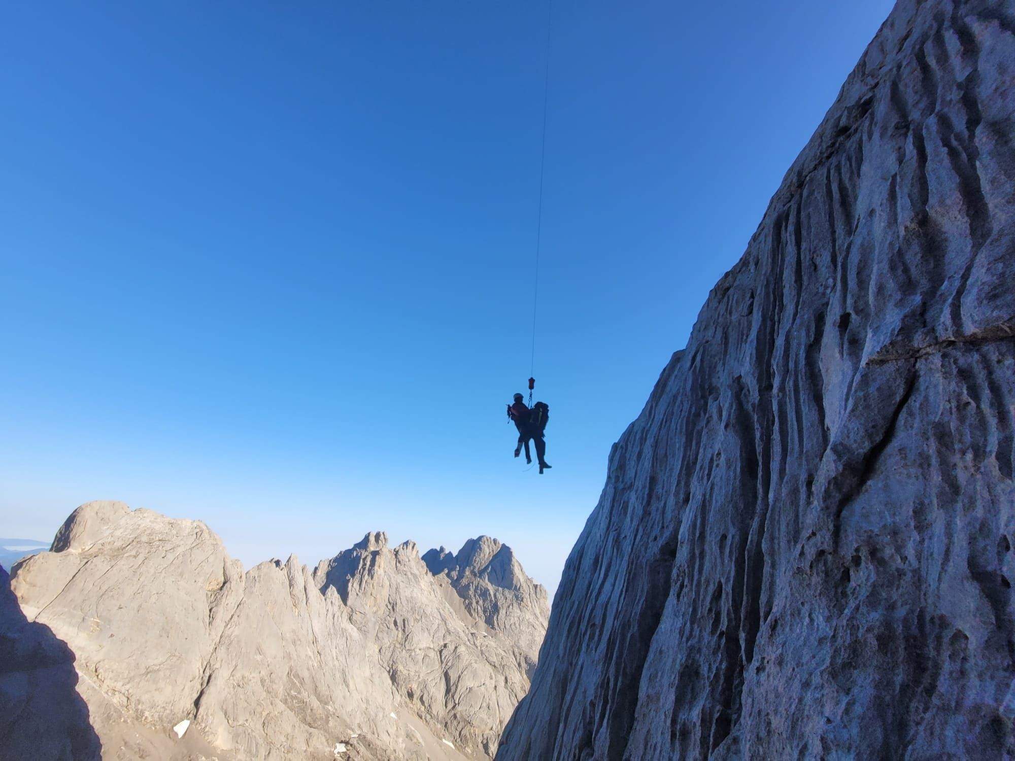 Rescate en Posada de Valdeón (León). Rescate en Posada de Valdeón (León).