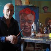 Cesáreo Álvarez inaugura la exposición 'Un año más' donde muestra su lado más artístico