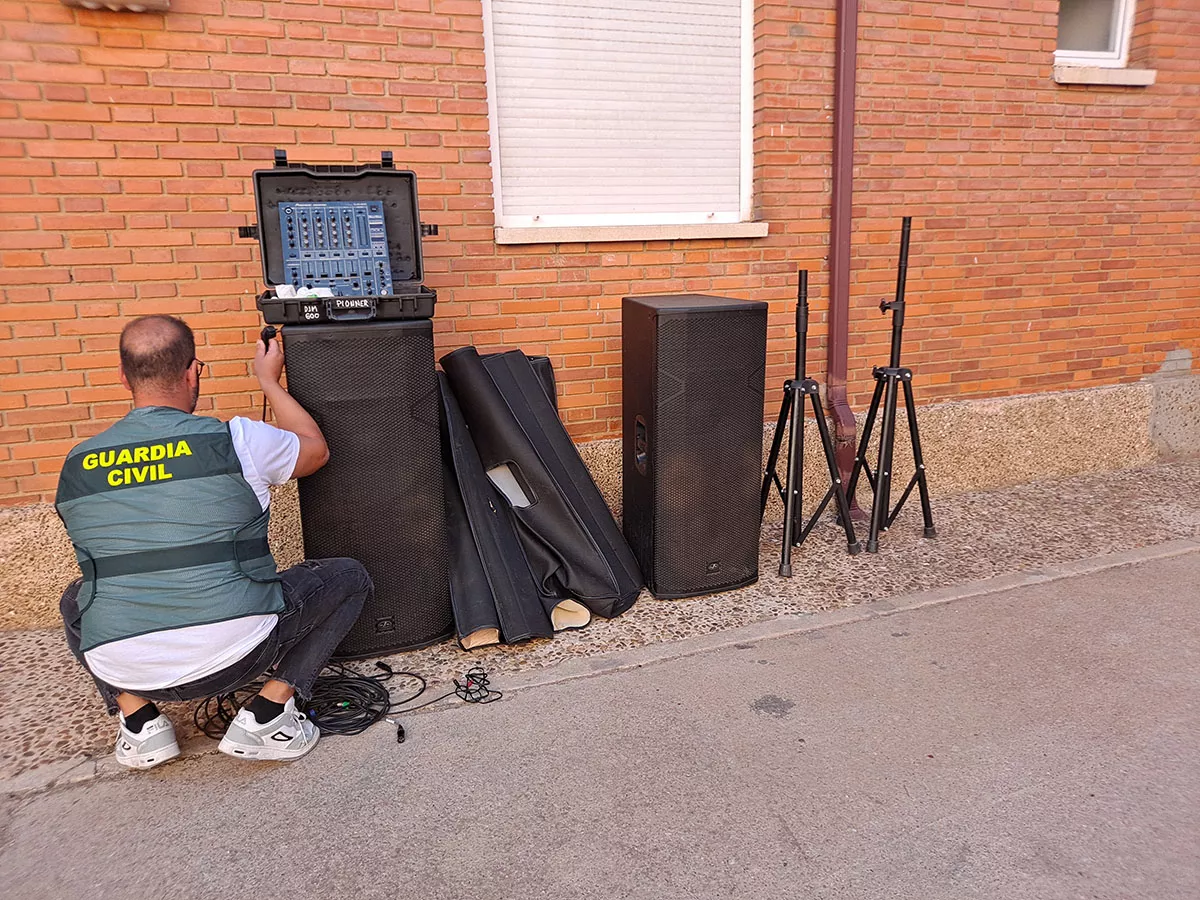 Detenidas dos personas por el robo de un equipo de sonido valorado en 3.300€ en Veguellina de Órbigo