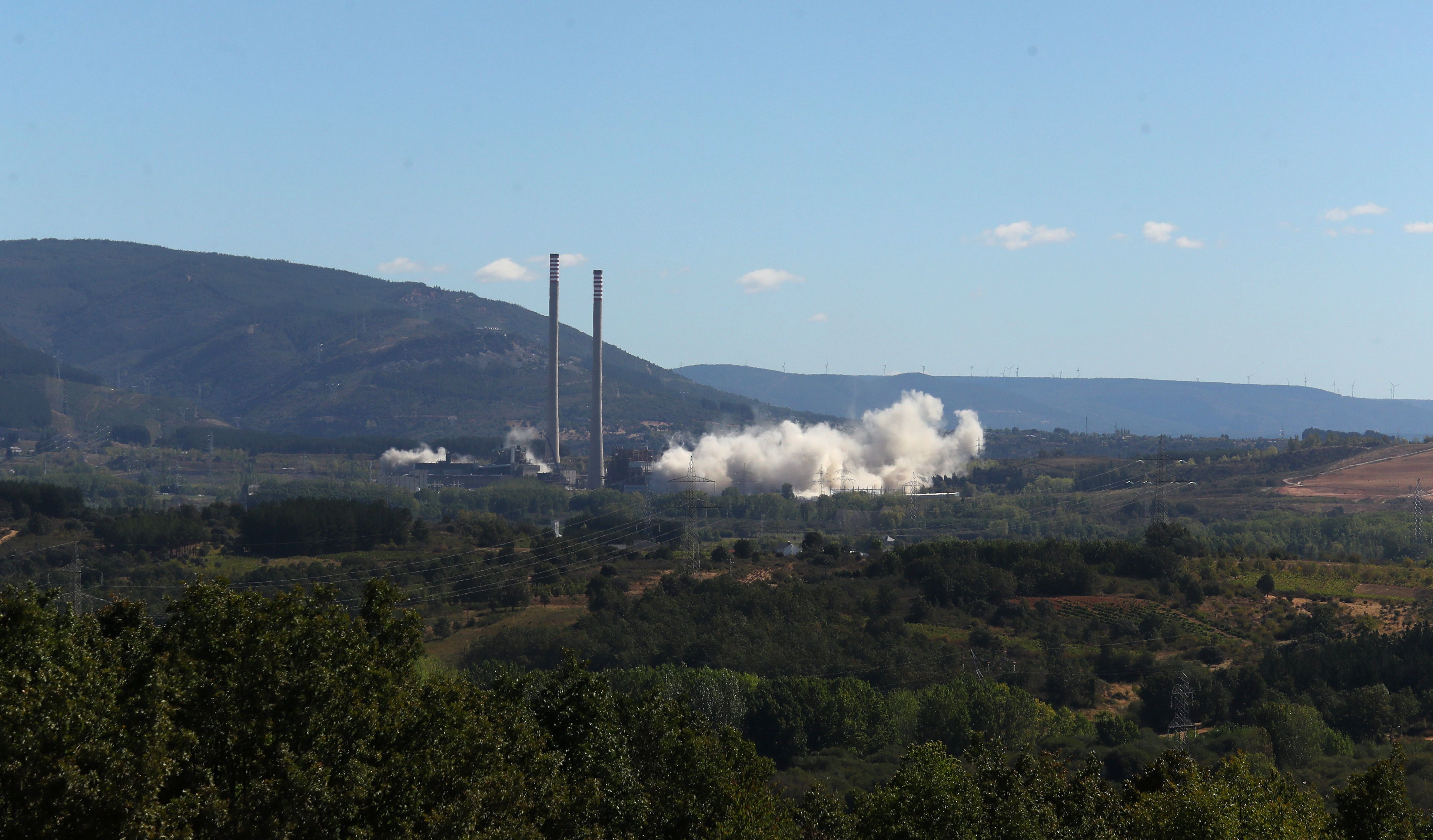 demolición torres compostilla 4