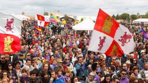 Unas 450 personas inician la celebración de la fiesta de la Comunidad en Villalar   