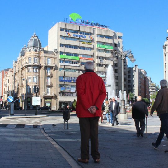 León suma más de 140.000 pensionistas con una pensión media de 1.365 euros León suma más de 140.000 pensionistas con una pensión media de 1.365 euros