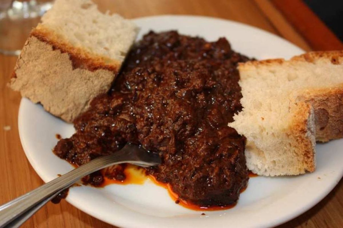  Tapa de morcilla en un establecimiento de León