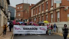 Marcha UPL en Sahagún denuncia recortes en el Servicio de Urgencias del Centro de Salud Marcha UPL en Sahagún denuncia recortes en el Servicio de Urgencias del Centro de Salud
