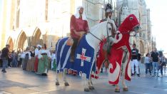 Teatralización del tributo de las 100 doncellas