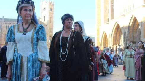 Teatralización del tributo de las 100 doncellas