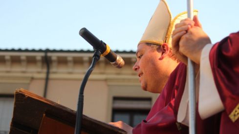 Teatralización del tributo de las 100 doncellas