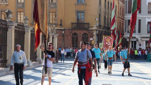 La llegada de los pendones concejiles a la catedral