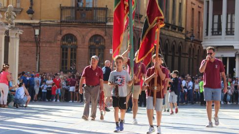 La llegada de los pendones concejiles a la catedral