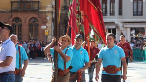 La llegada de los pendones concejiles a la catedral