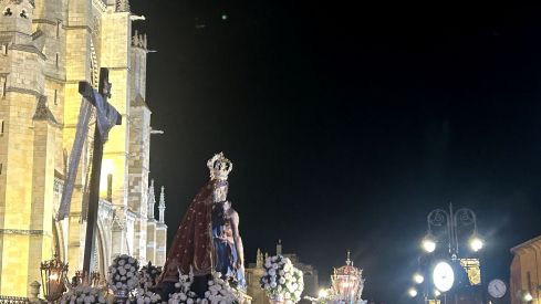 Coronación canónica de la Virgen del Mercado. Coronación canónica de la Virgen del Mercado.