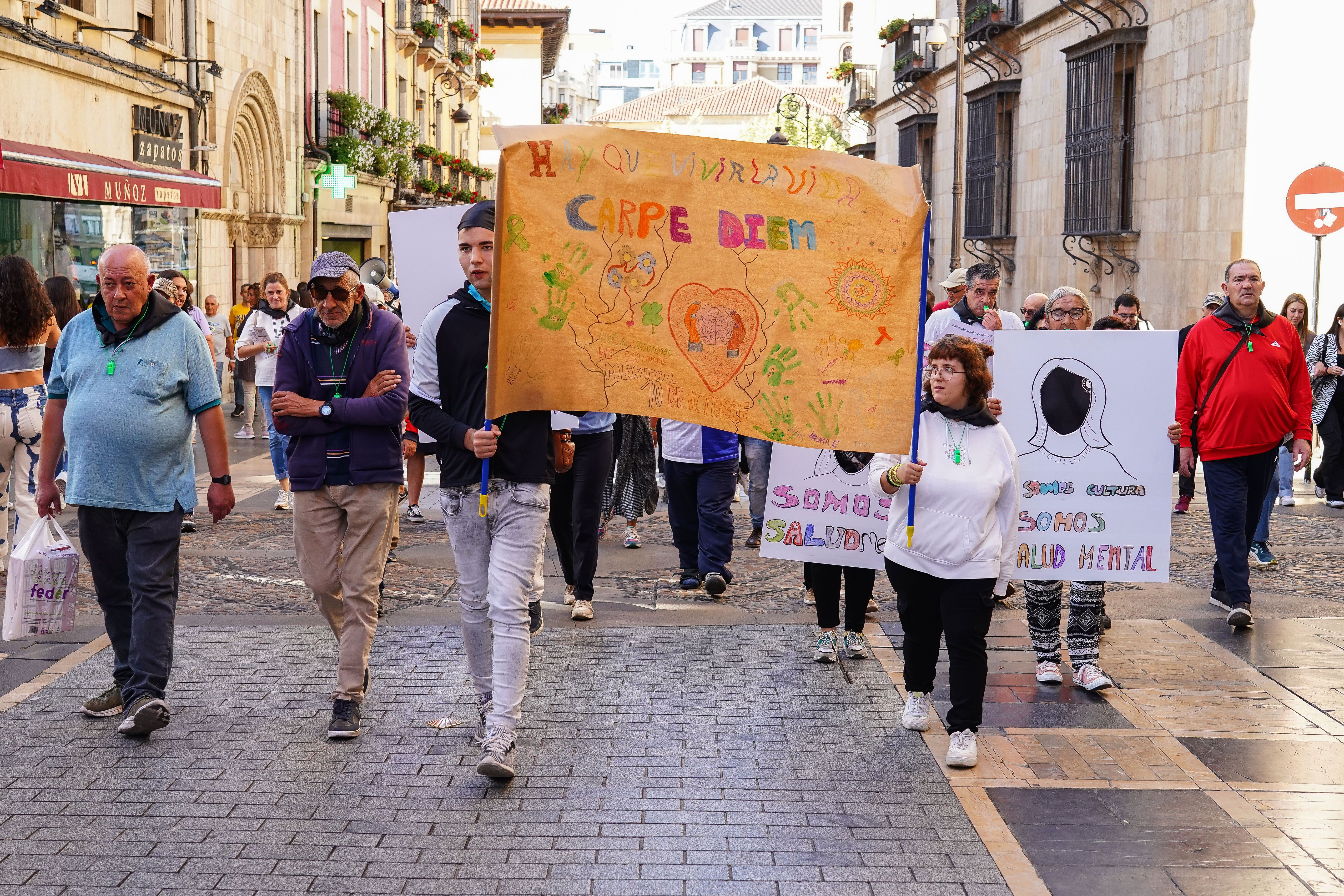 marcha dia de la salud mental leon