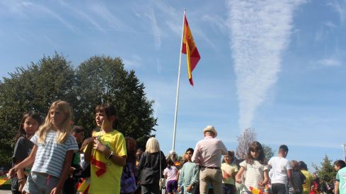Izado de la bandera de España en León