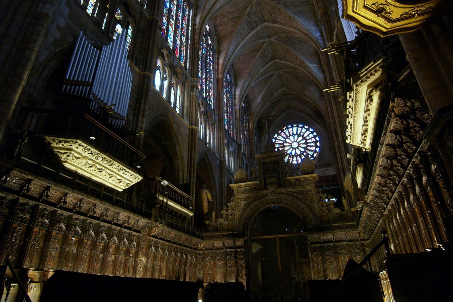 Coro y órgano de la catedral de León