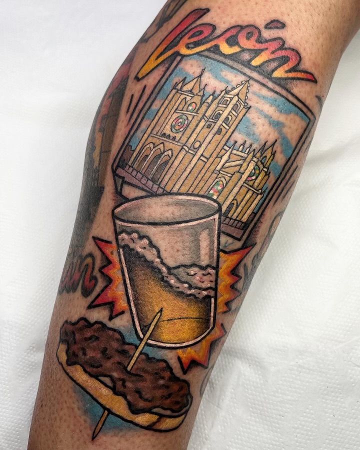 Tatuaje de Victor Colado con temática leonesa Tatuaje de Victor Colado con temática leonesa