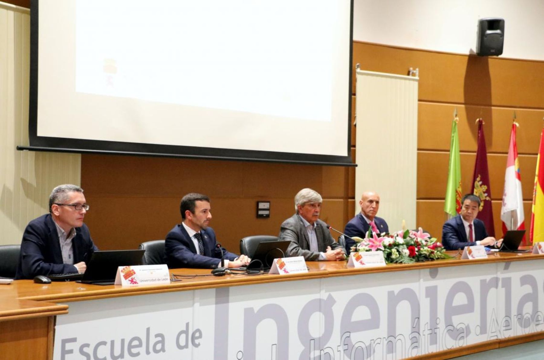 León Cyber Security Experience Center León Cyber Security Experience Center