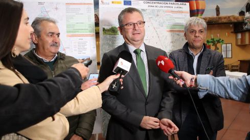  Visita las obras de la concentración parcelaria de Los Oteros. Foto ICAL