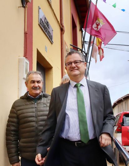 Visita las obras de la concentración parcelaria de Los Oteros. Foto ICAL