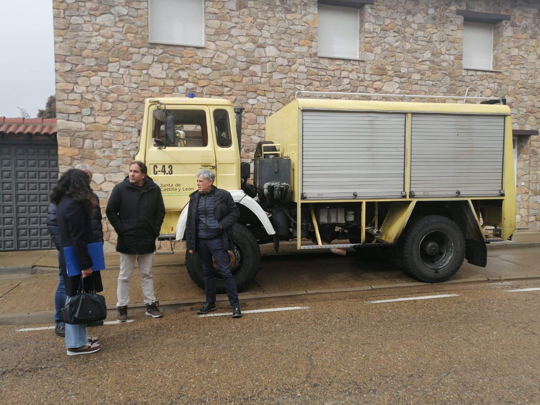 Entrega vehículo autobomba Castrocontrigo Entrega vehículo autobomba Castrocontrigo