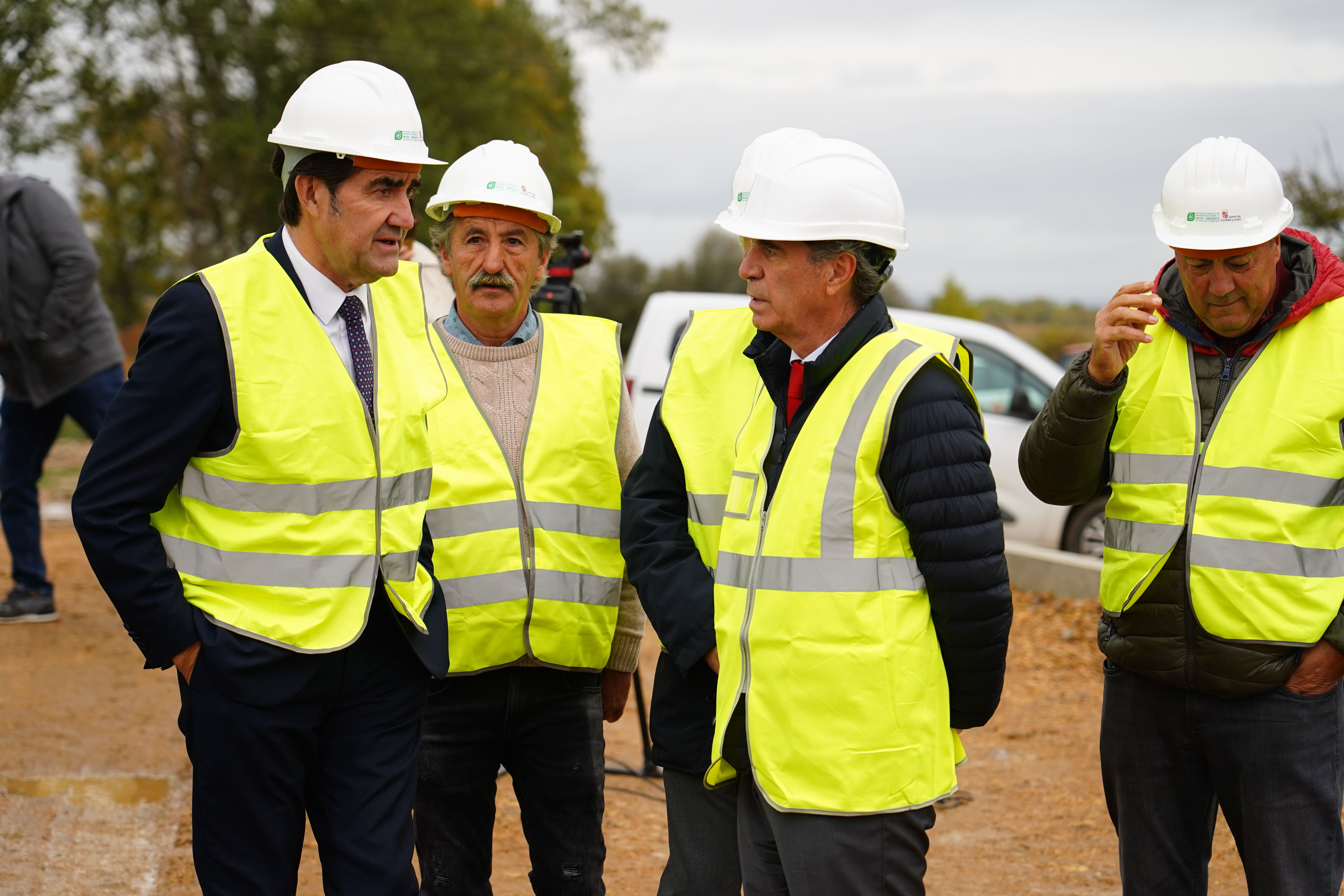 Visita de Suarez-Quiñones a la EDAR de Cembranos | Campillo (ICAL)