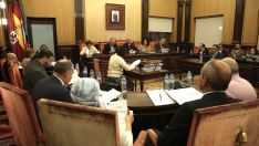 Pleno en el Ayuntamiento de León | Los funcionarios del Ayuntamiento de León cobrarán un 2% con efecto retroactivo a enero Pleno en el Ayuntamiento de León | Los funcionarios del Ayuntamiento de León cobrarán un 2% con efecto retroactivo a enero