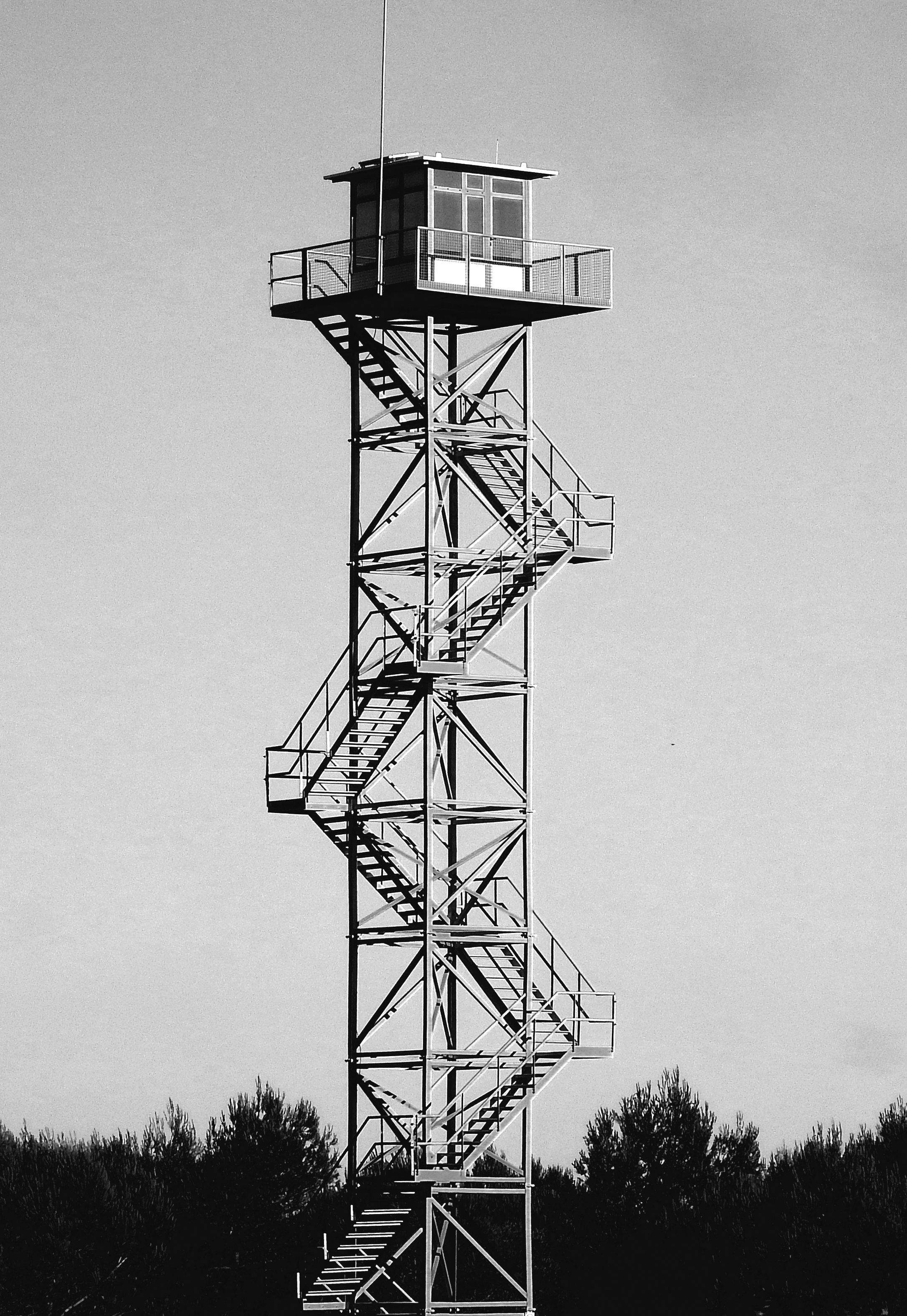 Torre de vigilancia en la que ahondará el trabajo de Abel Jaramillo Torre de vigilancia en la que ahondará el trabajo de Abel Jaramillo