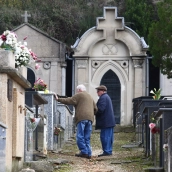 Día de Todos los Santos en el cementerio de Villafranca del Bierzo (13)
