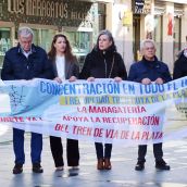  Concentración en la Plaza Mayor de Astorga para la restauración de la vía ferroviaria de la Ruta de la Plata