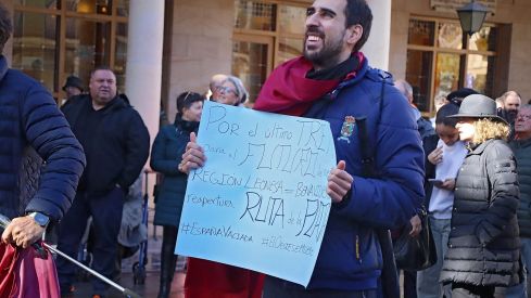 Concentración en la Plaza Mayor de Astorga por la reapertura del tren "Ruta de la Plata"