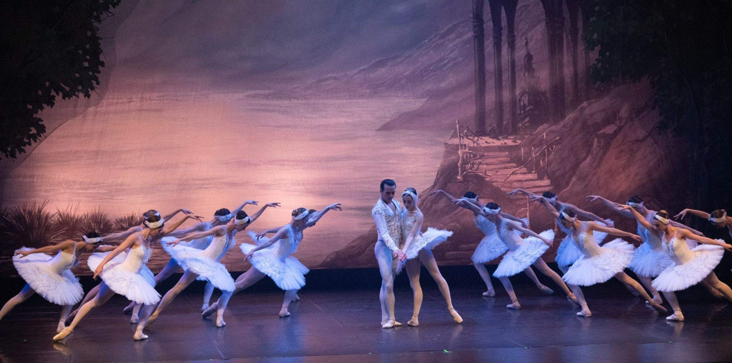 Ballet de Kiev y 'El lago de los Cisnes' Ballet de Kiev y 'El lago de los Cisnes'