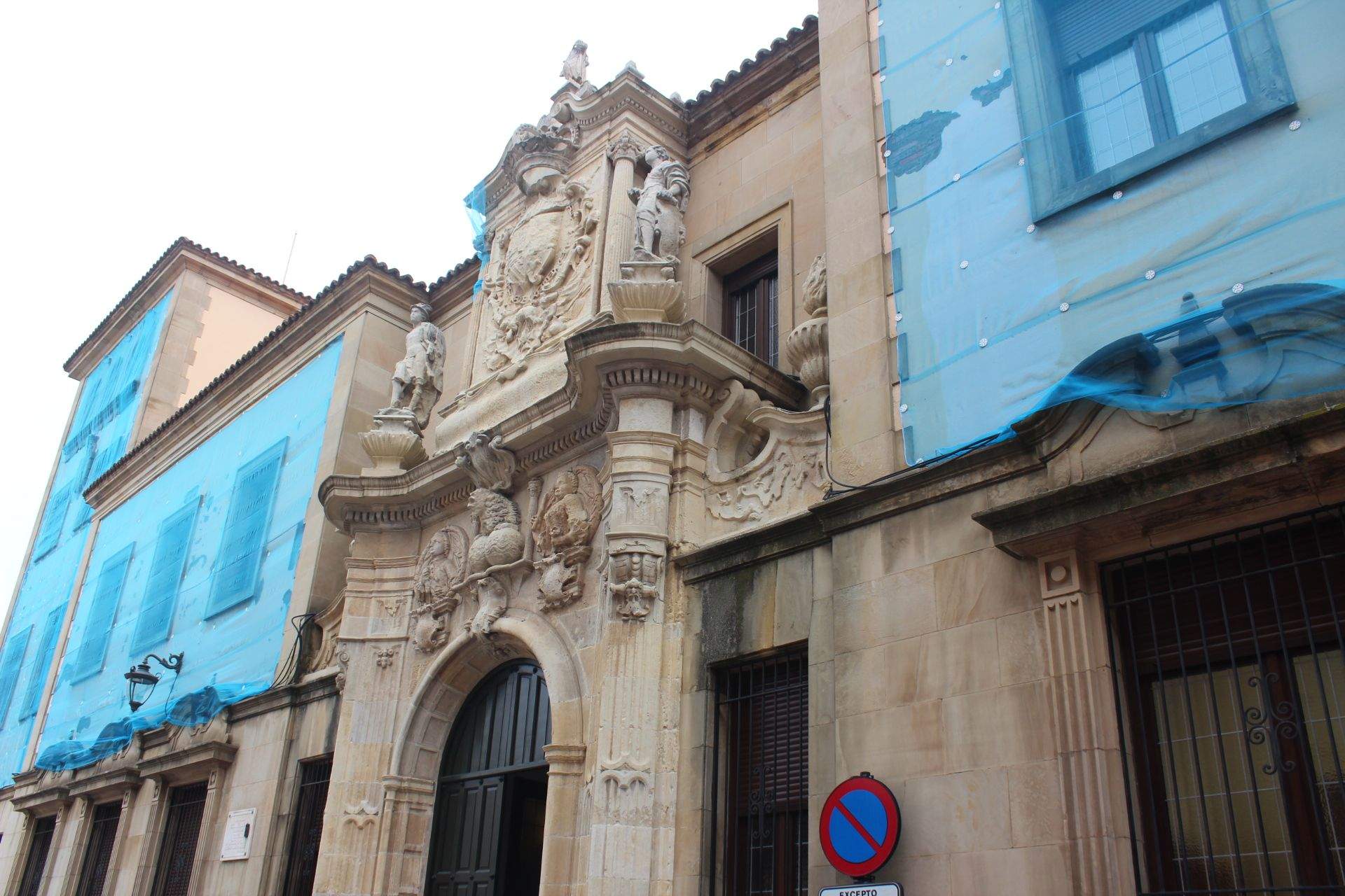 Audiencia Provincial de León | La Audiencia de León juzga la próxima semana por estafa a dos responsables de un negocio de compraventa de coches en Ponferrada Audiencia Provincial de León | La Audiencia de León juzga la próxima semana por estafa a dos responsables de un negocio de compraventa de coches en Ponferrada