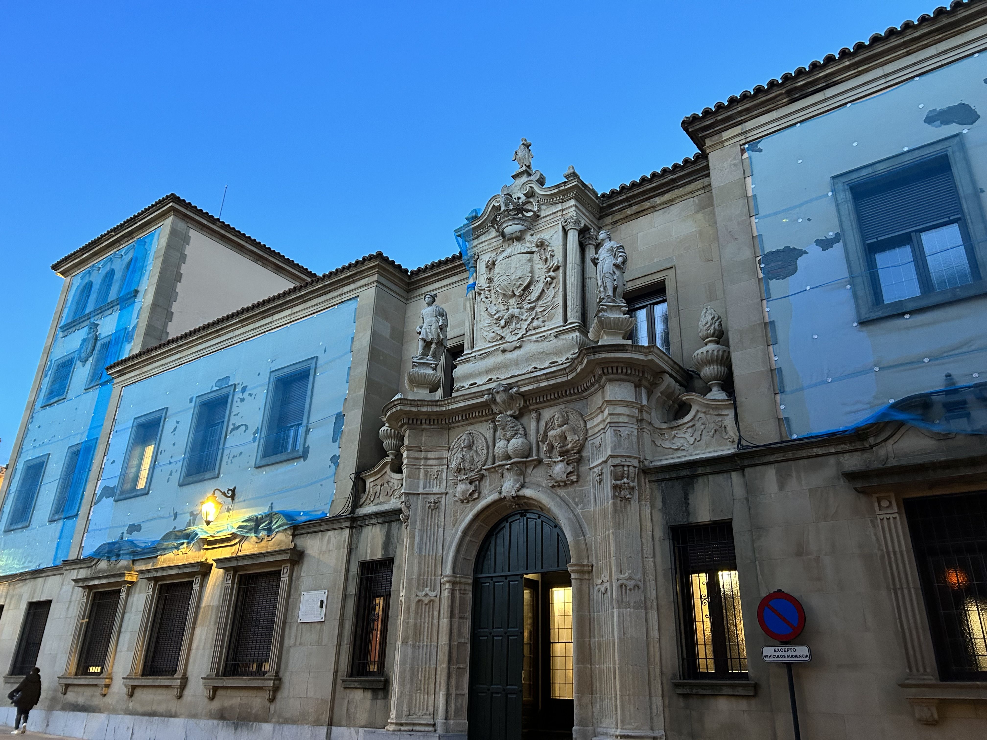 Audiencia provincial de León donde se celebra el juicio para dos acusados de estafa continuada en Ponferrada por la compraventa de coches