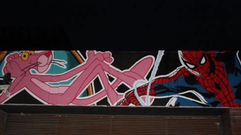 Mural de dibujos animados en León 