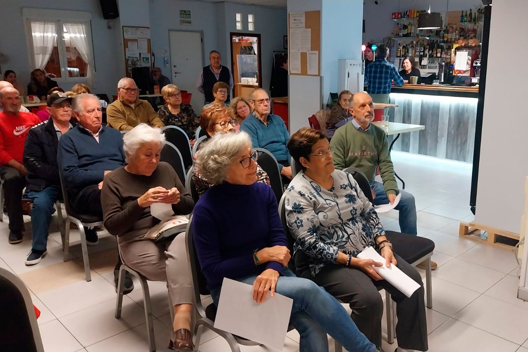 publico certamen abuelito cuentame un cuento