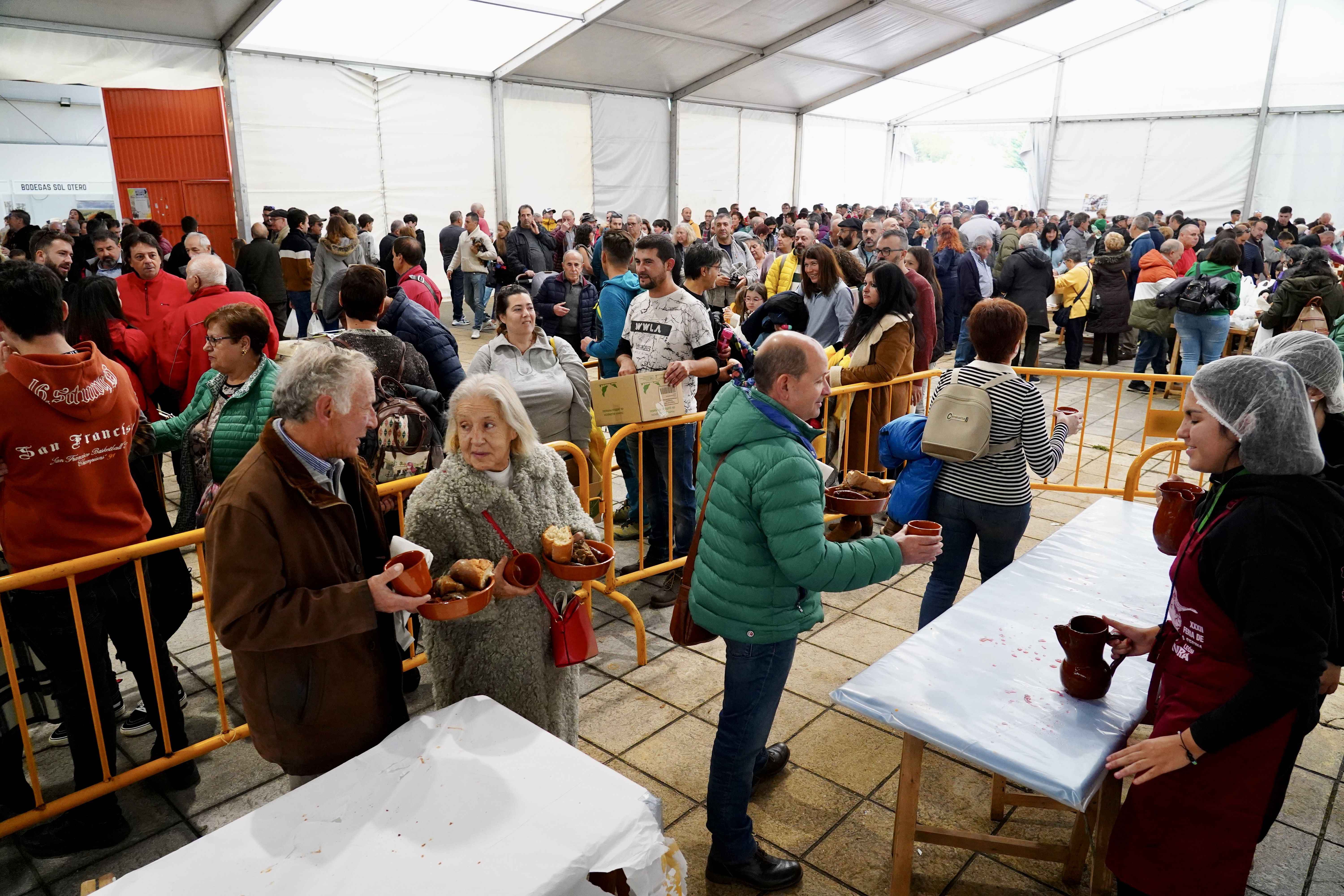 Celebración de la 32 edición de la Feria de la Cecina de Chivo en Vegacervera