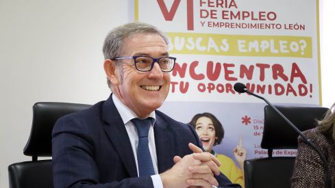 Javier Vega, presidente de la Camara de Comercio de León, presenta la IV Feria de Empleo y Emprendimiento de León
