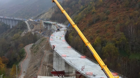Así avanzan las obras de reconstrucción del viaducto O Castro de la autovía A6 en sentido Madrid