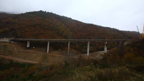 Así avanzan las obras de reconstrucción del viaducto O Castro de la autovía A6 en sentido Madrid | César Sánchez - ICAL