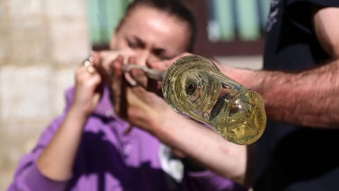 Soplado de vidrio en la Catedral de León | Peio García (ICAL)