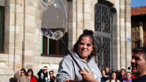 Soplado de vidrio en la Catedral de León | Peio García (ICAL)