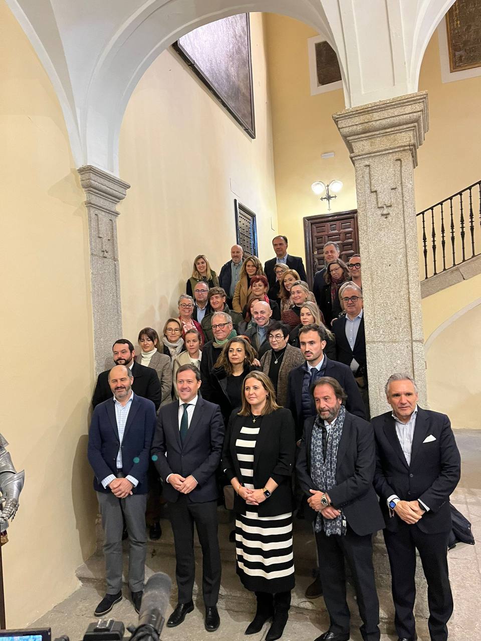 Foto de familia de la reunión anual de Red ciudades Ave Foto de familia de la reunión anual de Red ciudades Ave