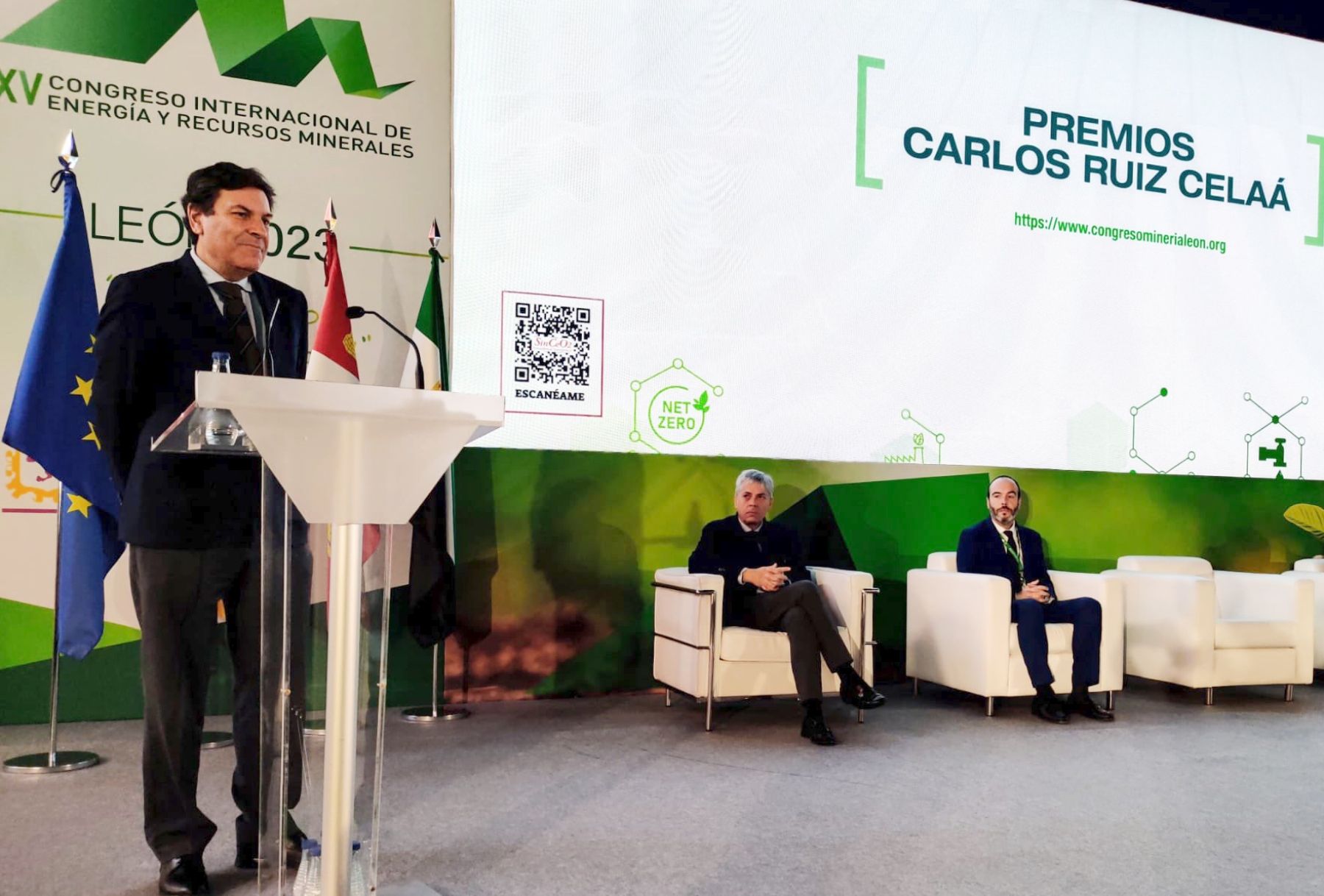 La participación del consejero de Economía y Hacienda en el Palacio de Exposiciones de León durante el XV Congreso Internacional de Energía y Recursos Minerales.