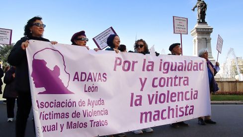Manifestación  por el Día Internacional de la Eliminación de la Violencia contra la Mujer 