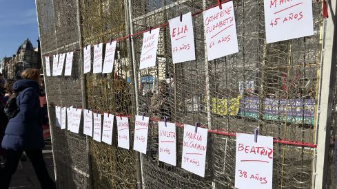 Manifestación  por el Día Internacional de la Eliminación de la Violencia contra la Mujer 