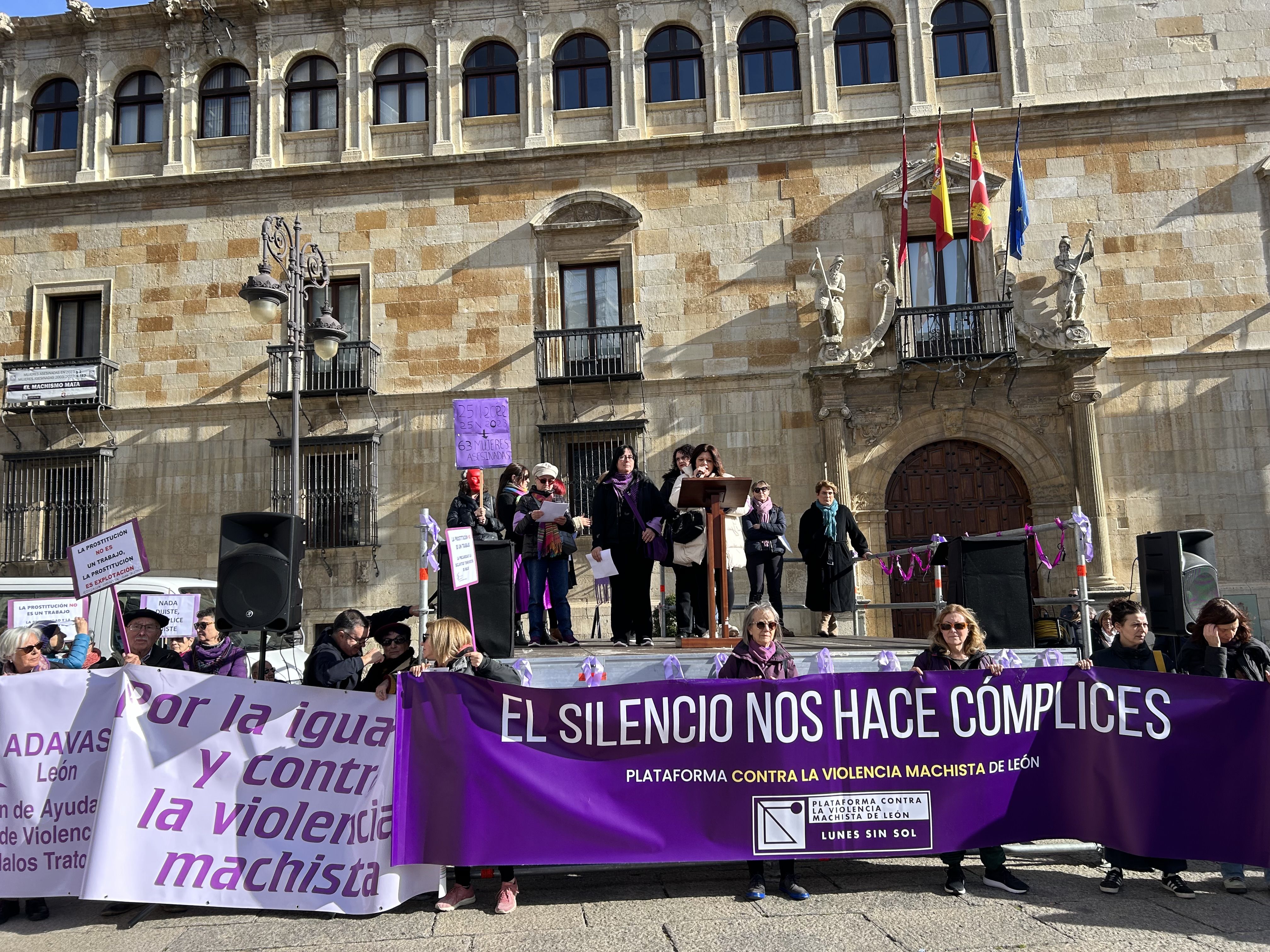 Manifestación  por el Día Internacional de la Eliminación de la Violencia contra la Mujer 