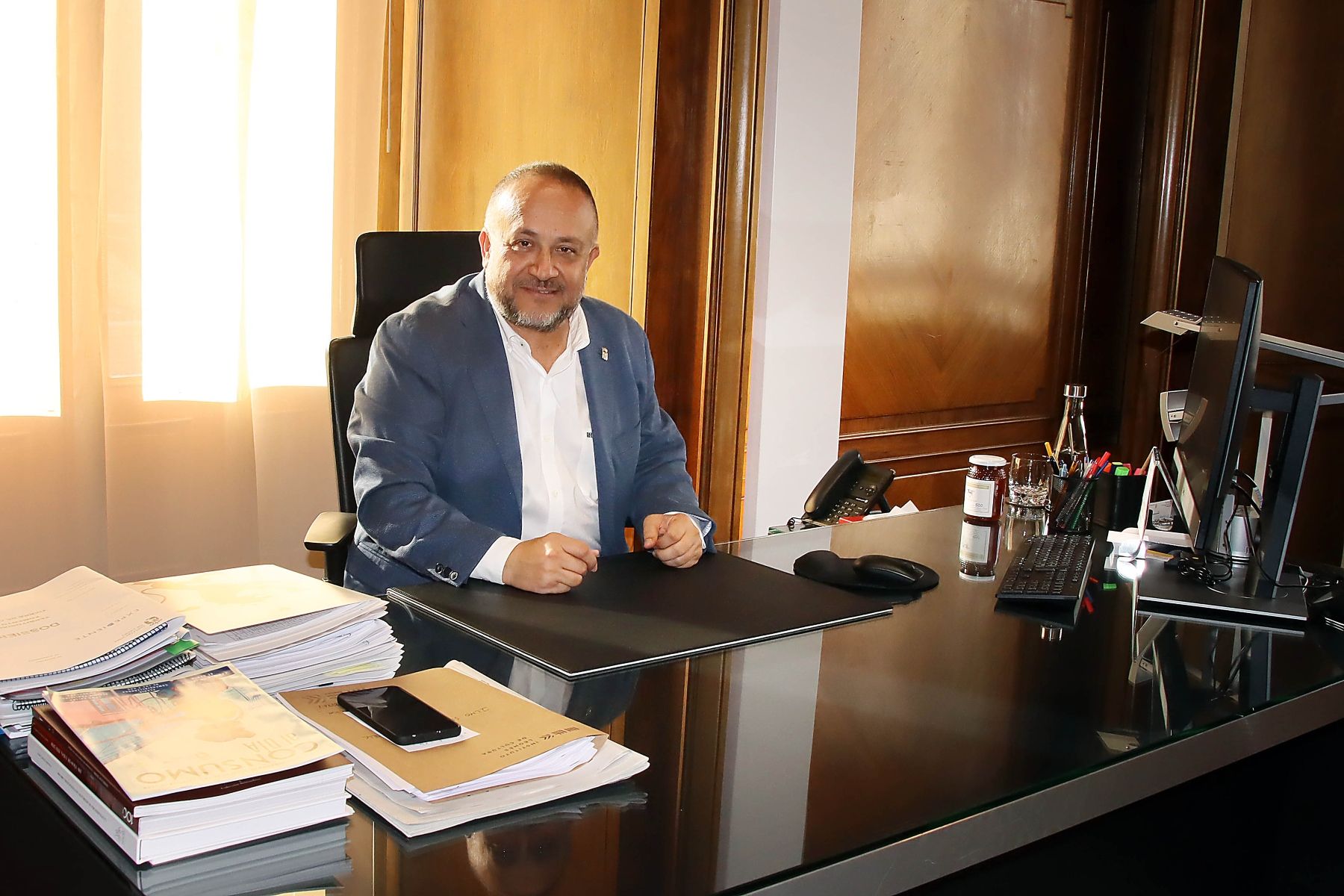 Gerardo Álvarez Courel, Presidente de la Diputación de León, en el Palacio de los Guzmanes (4)